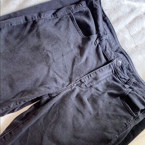 Black American Eagle Skinny Jeans